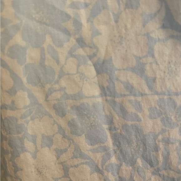 AE American Eagle resort shirt blue and white bshirt sleeve button down - Picture 11 of 16